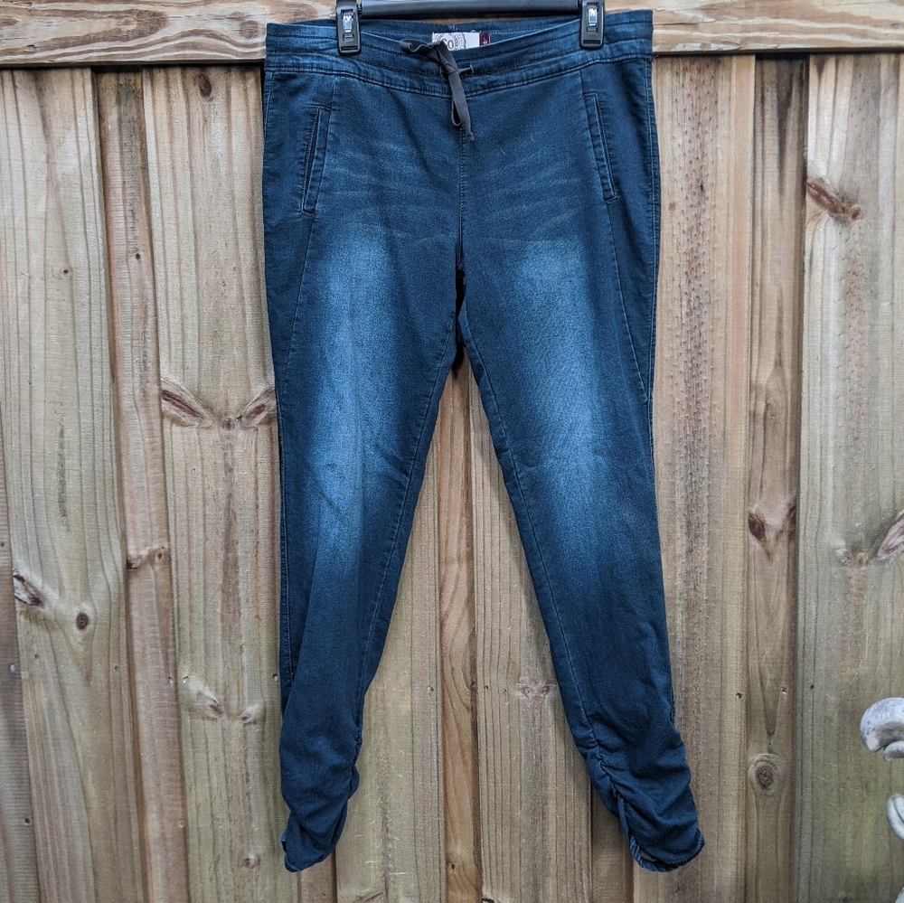 Pull on tie-string waist denim joggers